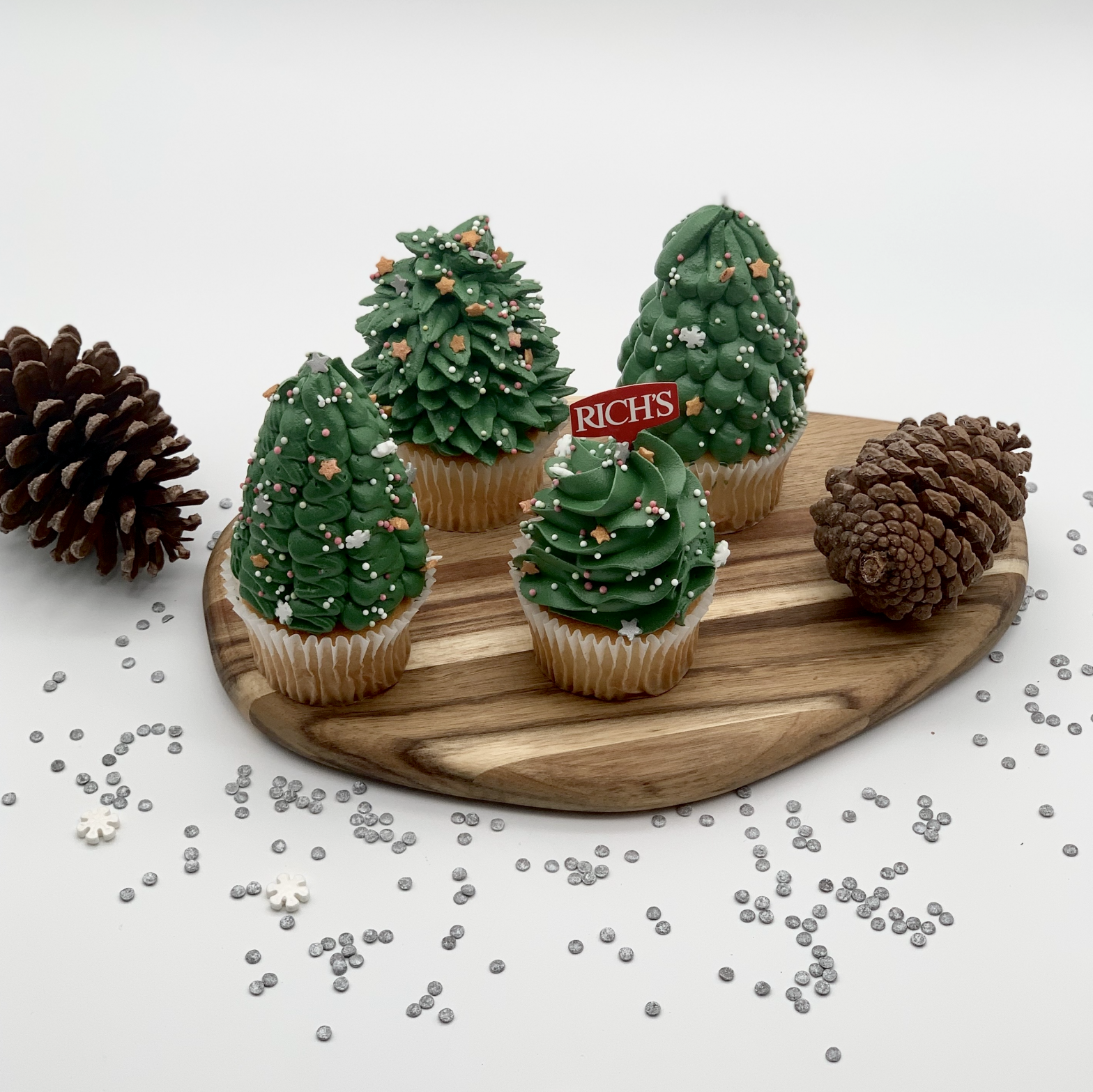 2022 CHRISTMAS TREE CUPCAKES