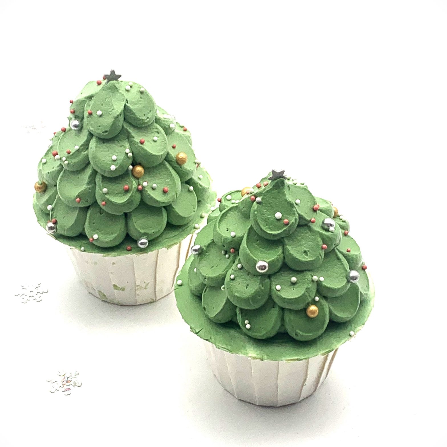 PINE TREE CUPCAKE WITH ROUND TIP