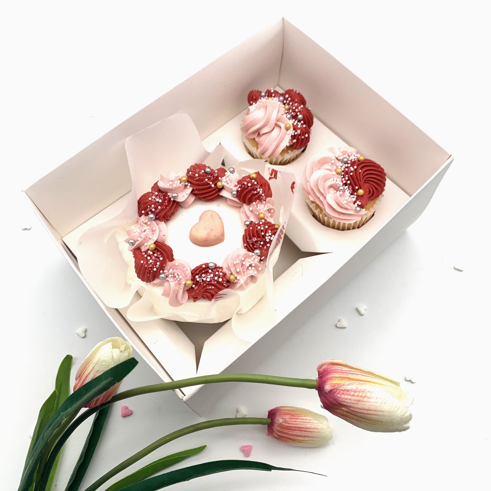 Valentine small cake and cupcakes set -2025