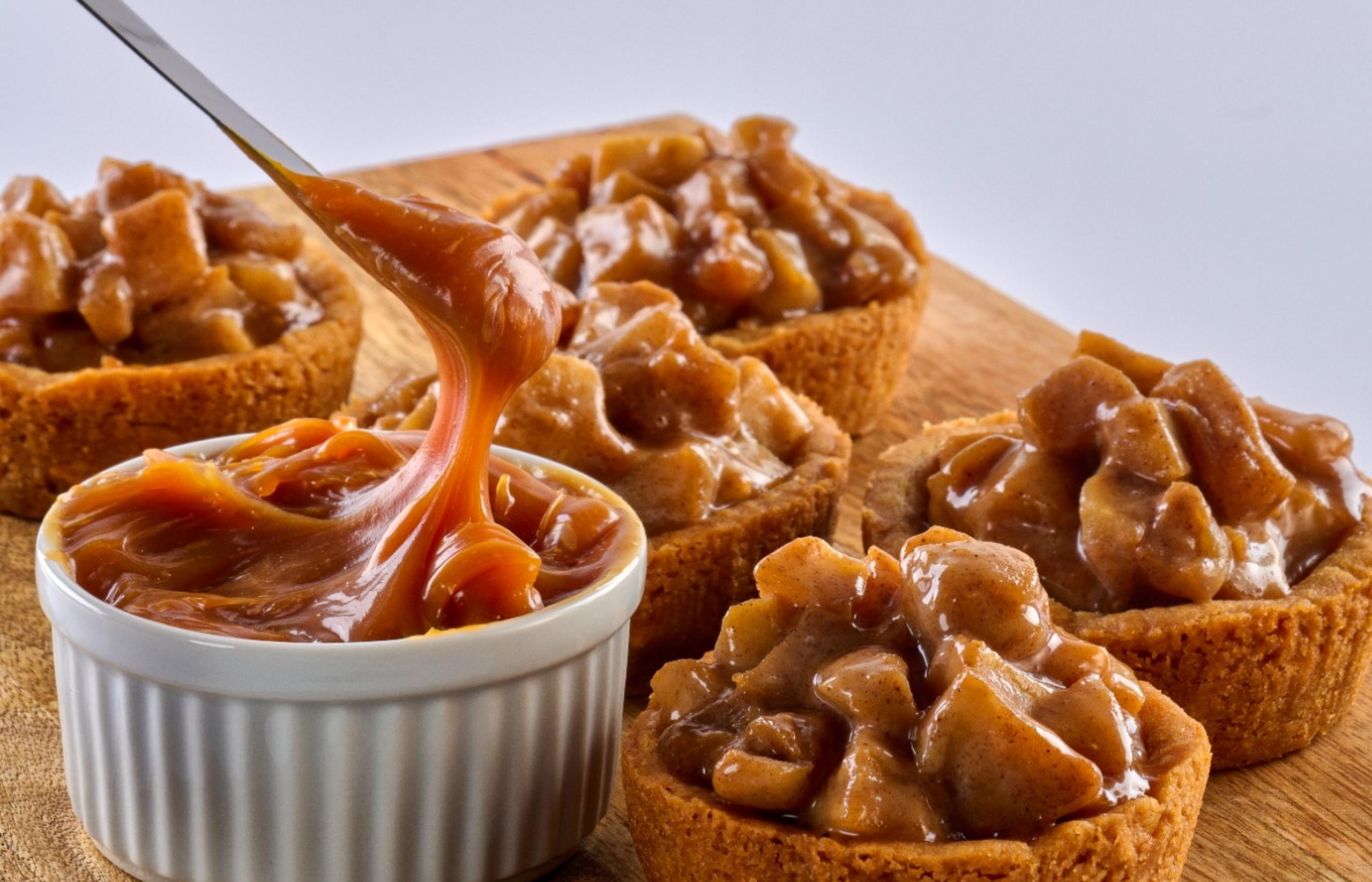 Caramel_Apple_Cookie_Cups