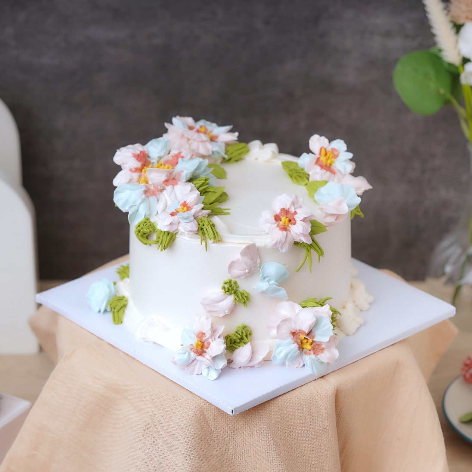 ANEMONE FLOWER CAKE